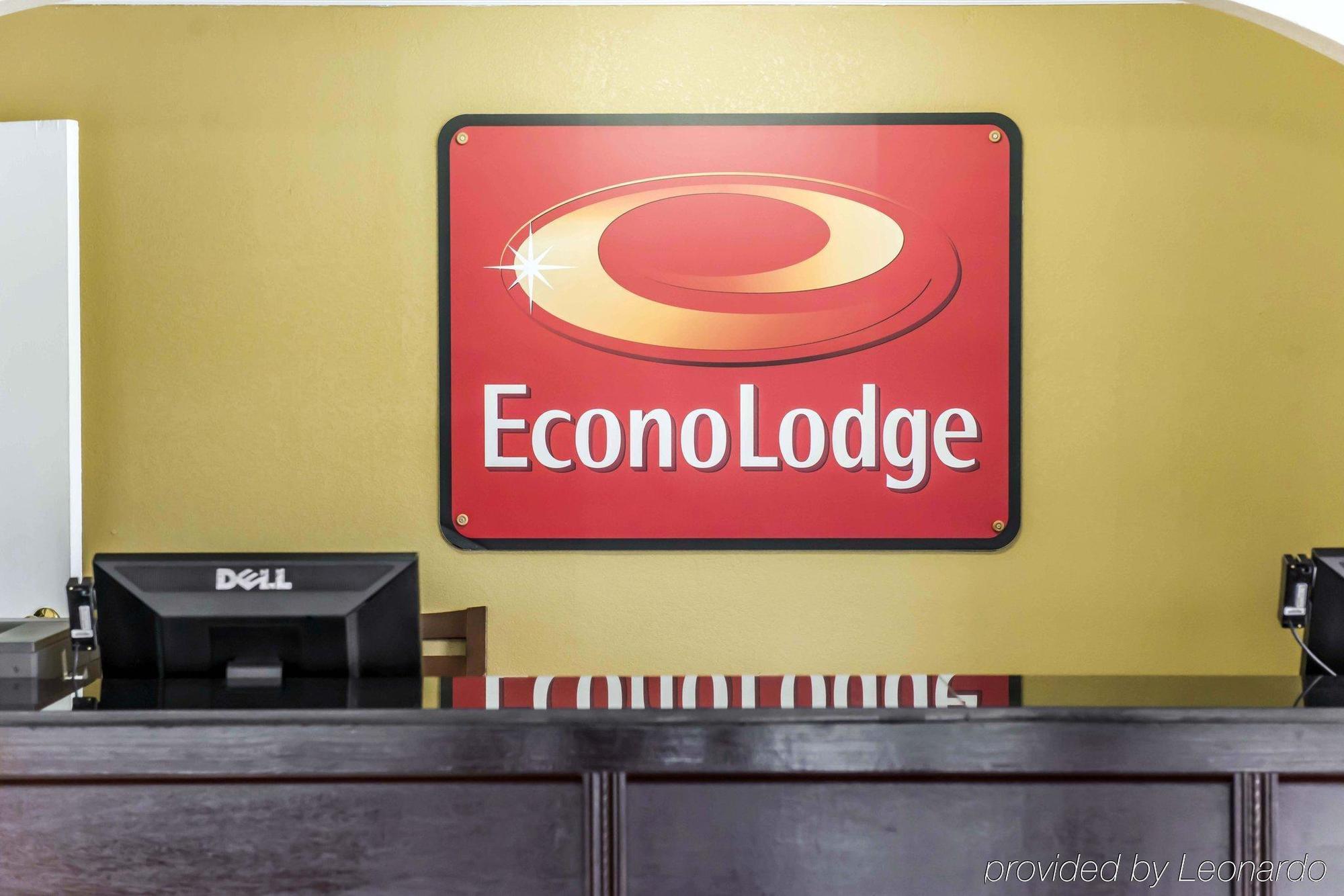 Econo Lodge Пери Екстериор снимка